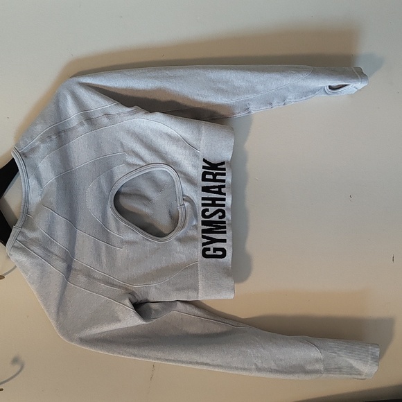 Gymshark Long Sleeve Crop Top - Picture 3 of 3